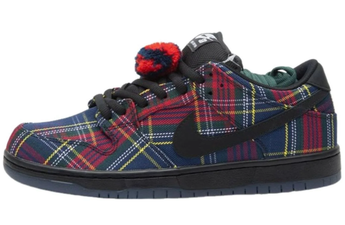 Nike SB x Nardwuar Dunk Low Skate Shoes – Tartan