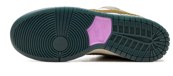 Alexis Sablone x Nike SB Dunk Low Pro "Chameleon" Sneakers - Green / White