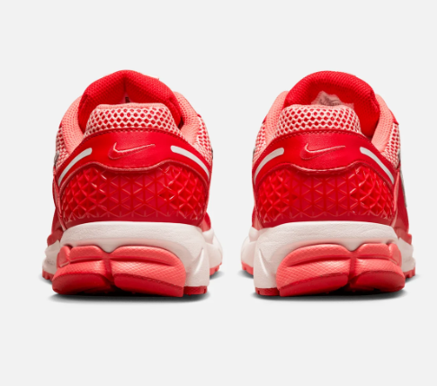 Nike Zoom Vomero 5 Premium "University Red"