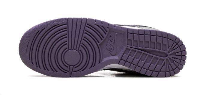Nike Dunk Low SE "NOLA" Sneakers - White / Grey / Purple