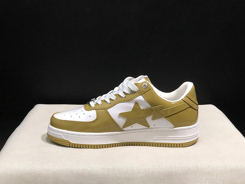 BAPE STA Low-Top Sneakers - Olive Green & White