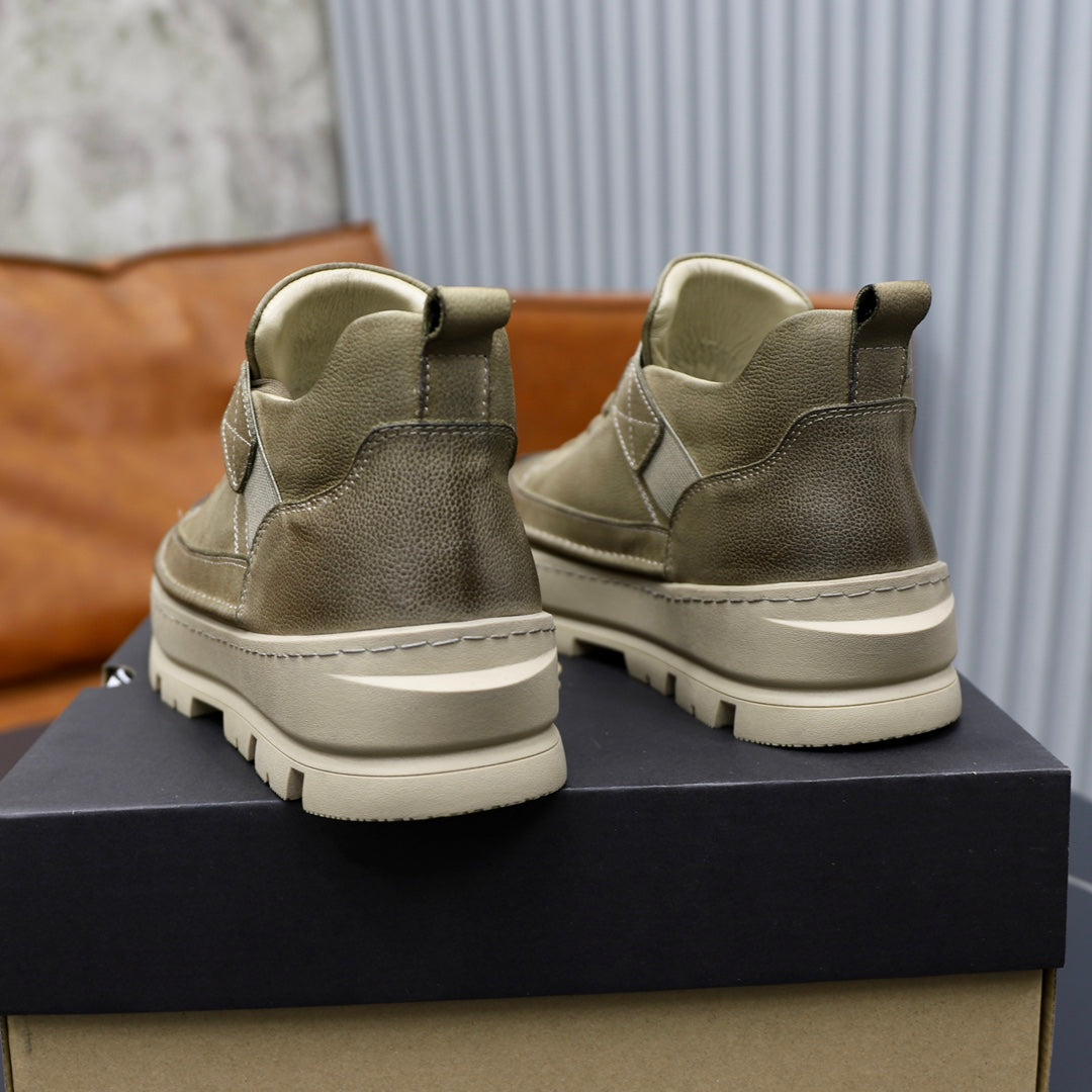 UGG High-Top Platform Boots – Olive Green / Cream