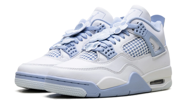 Air Jordan 4 WMNS “Aluminum” (HV0823-100)