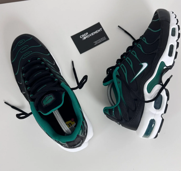 Nike Air Max Plus TN 'Malachite' Sneakers – Black/Green